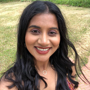 Meet your Posher, Hiral